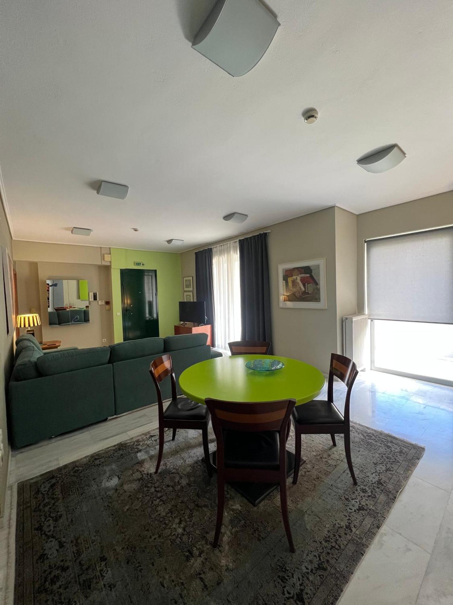 Green Apartment Near Marousi Hospitals & Oaka, By Promoshomes Maroussi 外观 照片