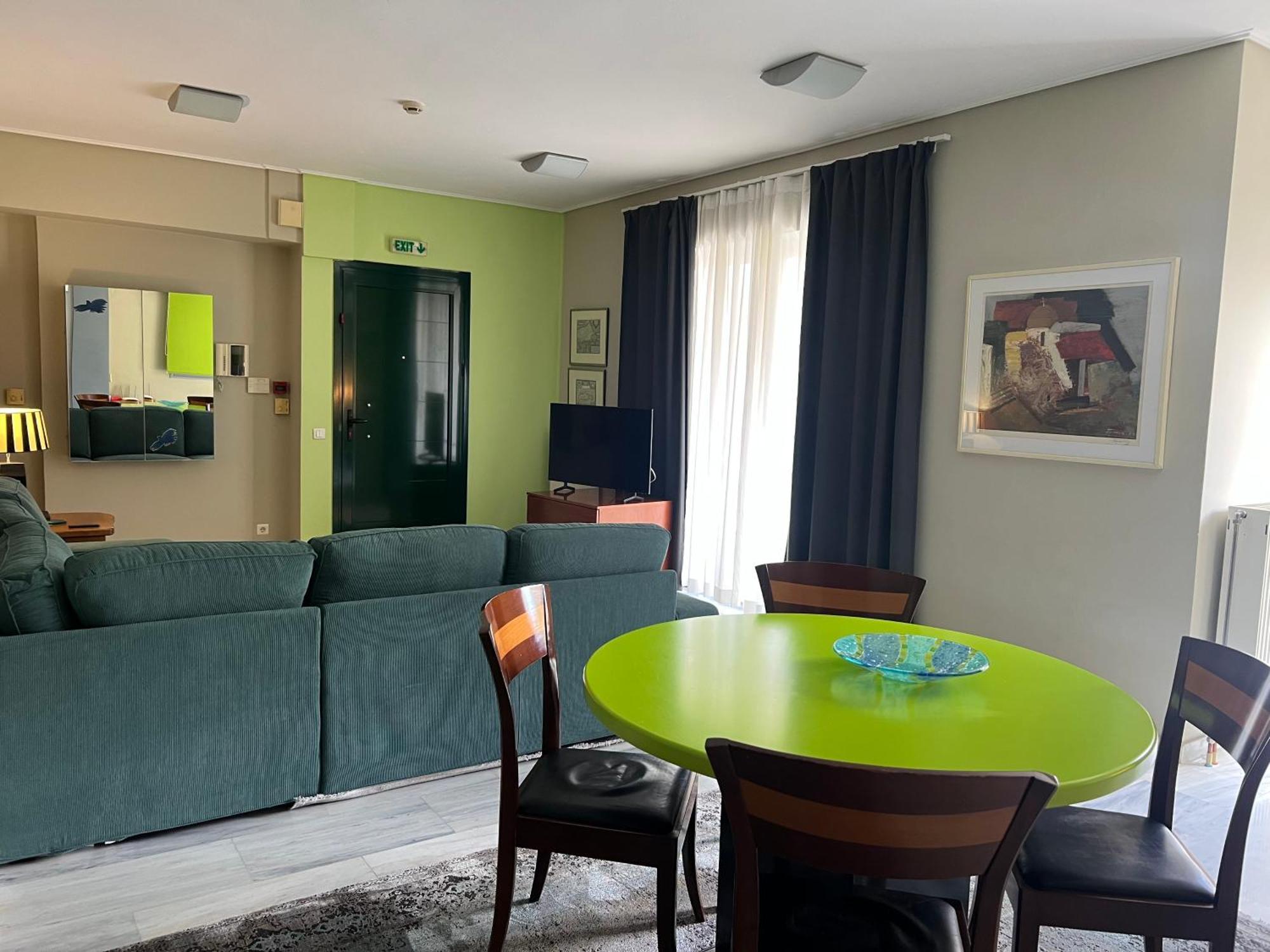 Green Apartment Near Marousi Hospitals & Oaka, By Promoshomes Maroussi 外观 照片
